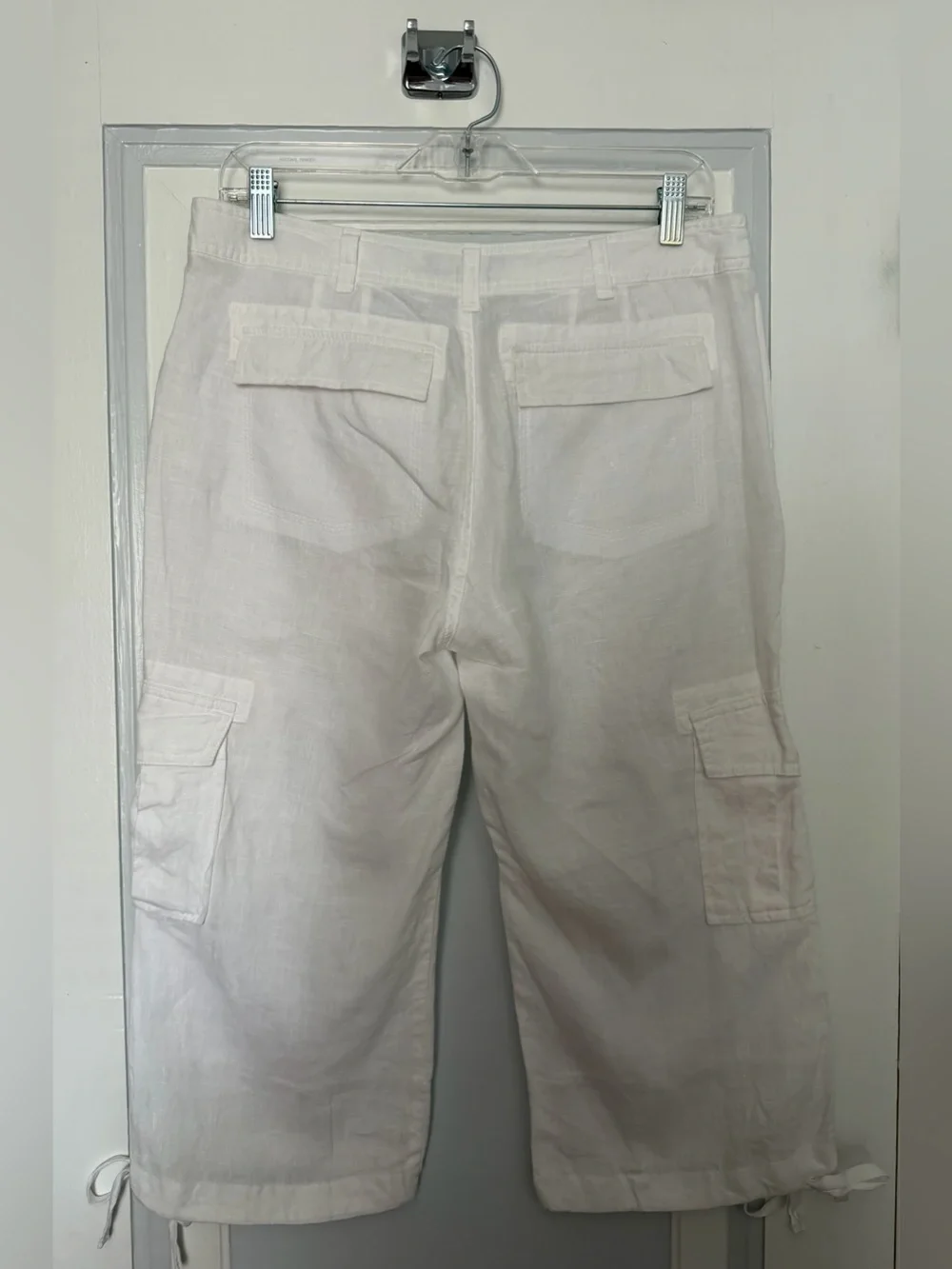 Banana Republic White Women’s Cargo Linen Capri Pants